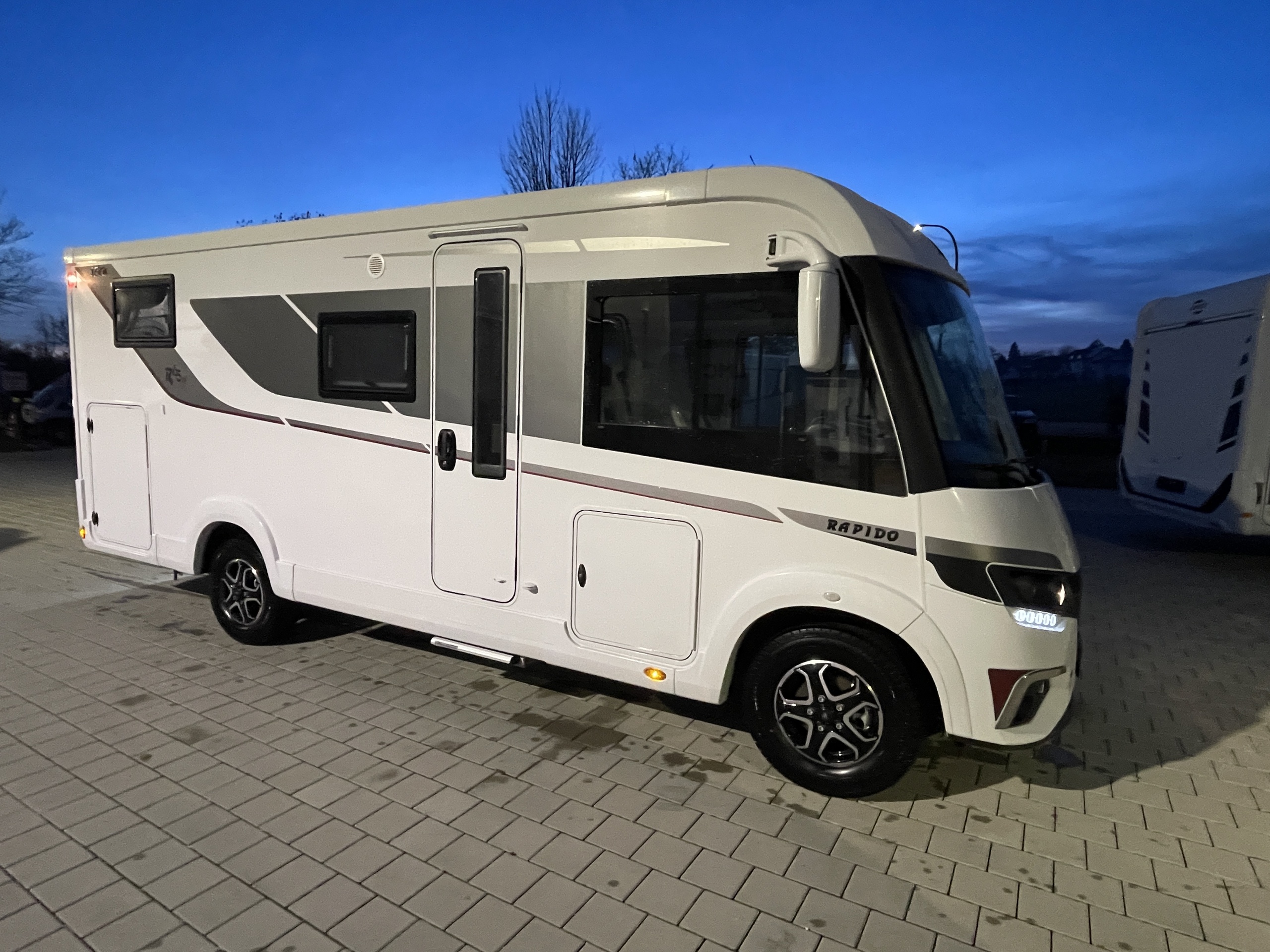 RAPIDO INTEGRIERTE C55I - 65 ANS CARAVANTASTIC - EDITON 2